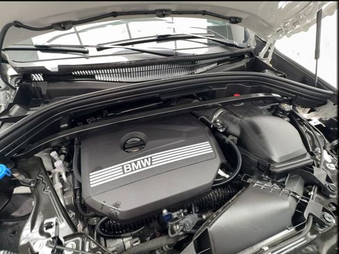 Used 2025 BMW X1 xDrive28i AWD/4WD image 18