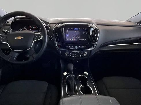 Used 2023 Chevrolet Traverse LT FWD image 7