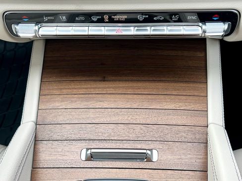 Certified 2022 Mercedes-Benz GLE 350 4MATIC image 22