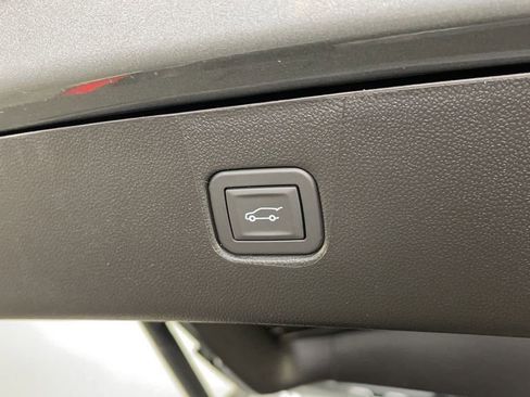 New 2025 Chevrolet Blazer LT w/ LPO, Black Sport Package image 36