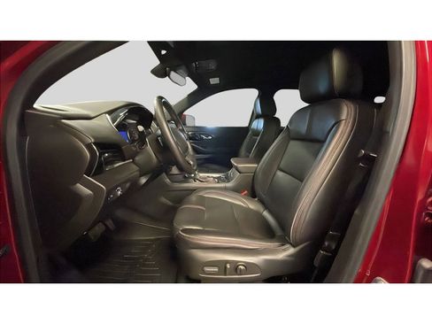 Used 2022 Chevrolet Traverse RS image 11