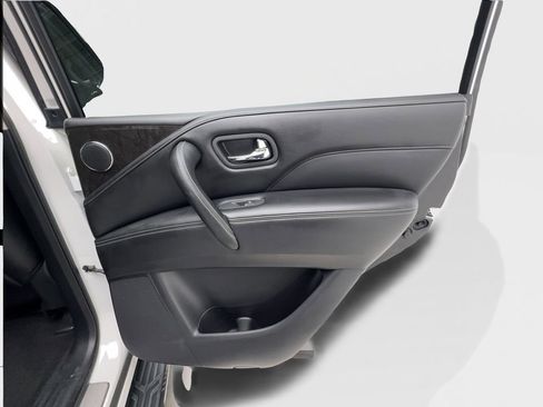 Used 2021 INFINITI QX80 Luxe w/ Cargo Package RWD image 30