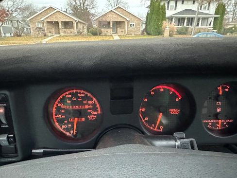 Used 1991 Pontiac Firebird Trans Am image 11