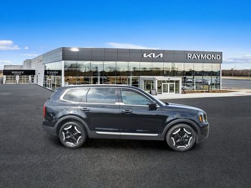Used 2023 Kia Telluride S w/ S Sunroof Package AWD/4WD image 2