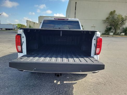 Used 2020 GMC Sierra 1500 SLE w/ SLE Value Package image 15