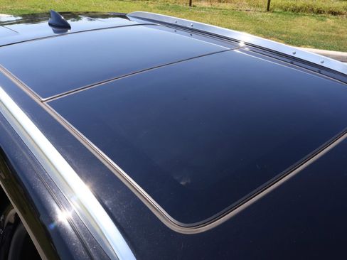 Used 2019 Cadillac XT4 Premium Luxury w/ Cold Weather Package image 12