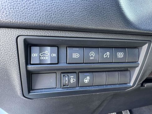 Used 2022 Toyota Tundra SR5 AWD/4WD image 25
