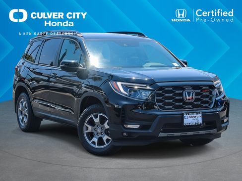 Certified 2023 Honda Passport TrailSport image 1