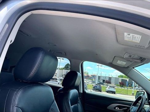 Used 2020 Chevrolet Traverse LT AWD/4WD image 26