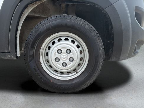 Used 2026 RAM ProMaster 2500 w/ Convenience Group FWD image 19
