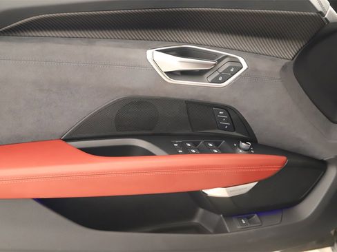 Used 2024 Audi e-tron GT Prestige image 23