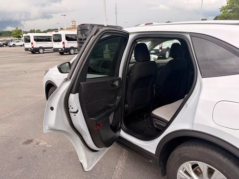 Certified 2025 Ford Escape Active w/ Cold Weather Package FWD image 26
