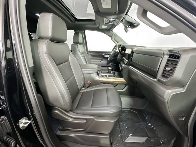 Used 2024 Chevrolet Silverado 1500 RST w/ Convenience Package II AWD/4WD image 30