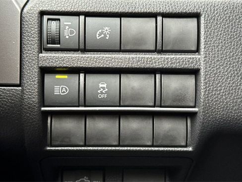 Used 2025 Toyota Tacoma SR5 image 42