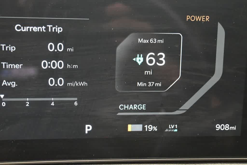 Certified 2025 Kia EV6 Light w/ Light LR Technology Package AWD/4WD image 16