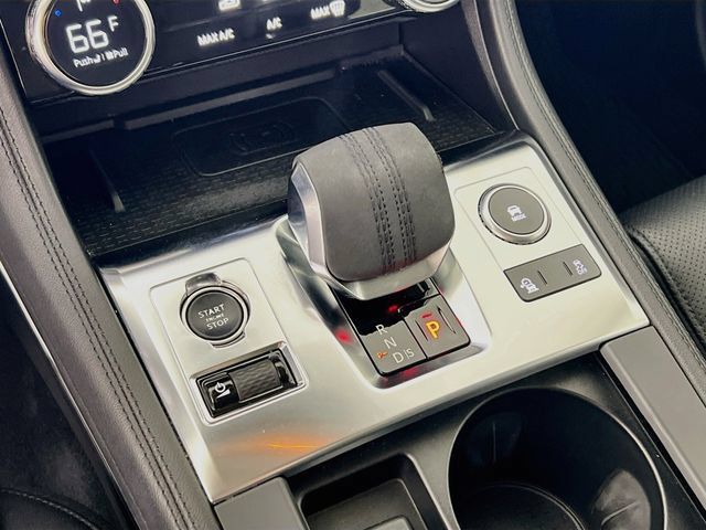 Used 2023 Jaguar F-PACE S AWD/4WD image 17