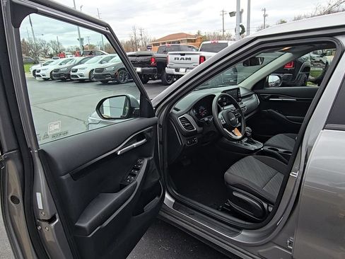 Used 2022 Kia Seltos LX image 14