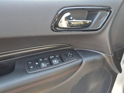 Used 2025 Dodge Durango GT image 4