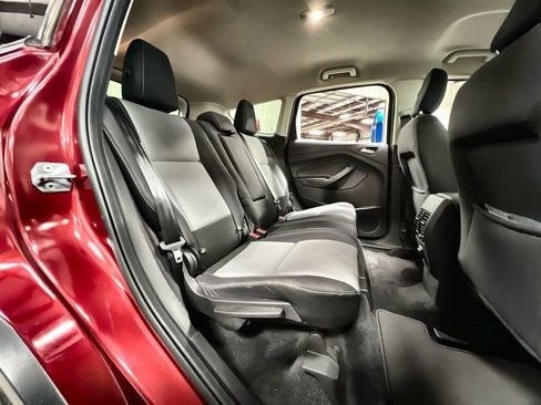 Used 2019 Ford Escape SE FWD image 24