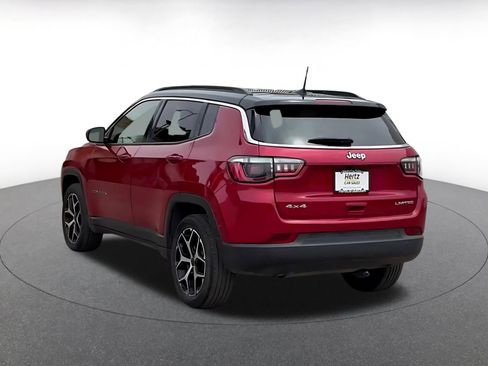 Used 2025 Jeep Compass Limited image 11