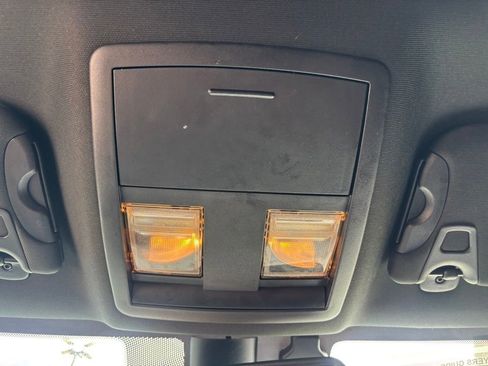 Used 2023 Dodge Challenger SXT image 25