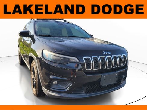 Used 2021 Jeep Cherokee Latitude Lux w/ Comfort/Convenience Group image 1