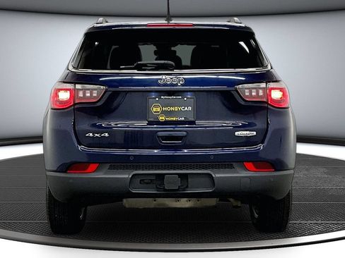 Used 2019 Jeep Compass Latitude w/ Popular Equipment Group AWD/4WD image 5