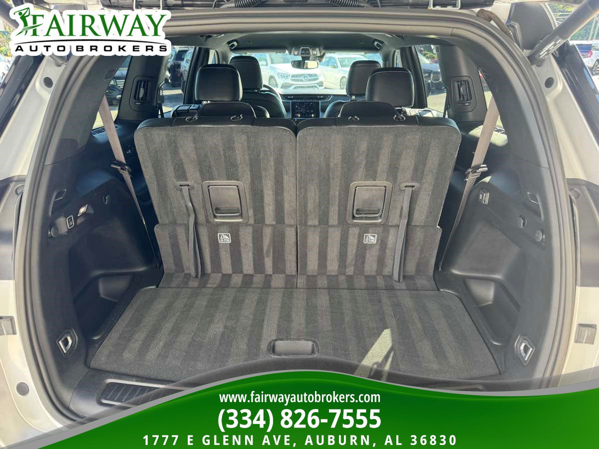 Used 2023 Jeep Grand Cherokee L Laredo AWD/4WD image 27