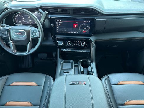 Used 2024 GMC Sierra 2500 AT4 w/ AT4 Premium Plus Package image 13