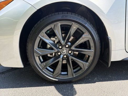 Used 2026 Toyota Corolla SE w/ SE Package FWD image 11