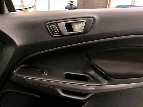 Certified 2020 Ford EcoSport SE w/ SE Convenience Package image 23