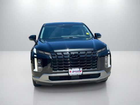 Used 2025 Hyundai Palisade SE FWD image 2