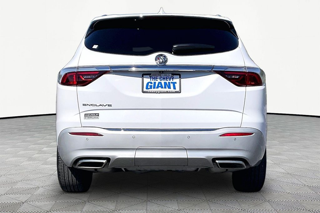Used 2023 Buick Enclave Essence FWD image 5