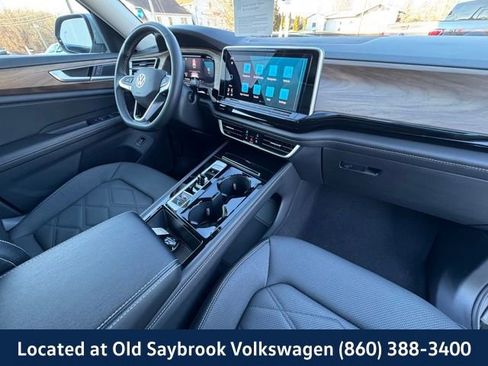 Certified 2024 Volkswagen Atlas SE image 29