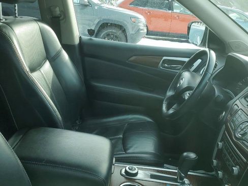 Used 2017 Nissan Pathfinder Platinum image 7