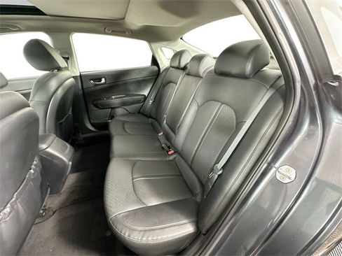 Used 2020 Kia Optima SE image 24