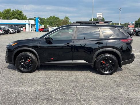 Used 2025 Nissan Rogue SV AWD/4WD image 23