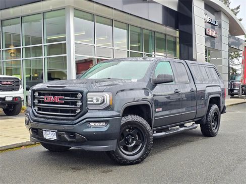 Used 2018 GMC Sierra 1500 SLT image 32