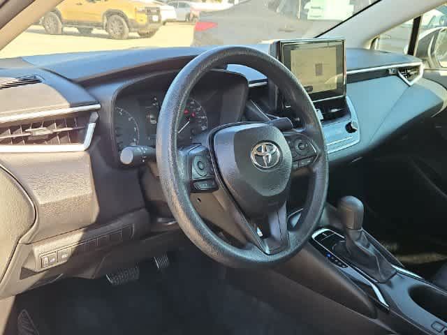 Used 2025 Toyota Corolla LE FWD image 10