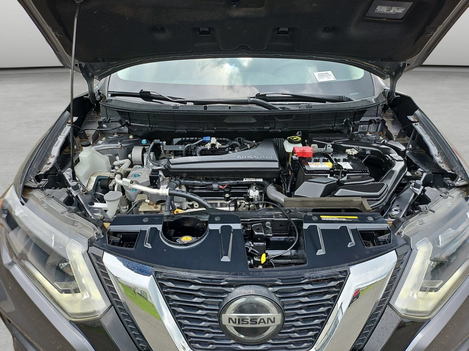 Used 2020 Nissan Rogue S FWD image 37