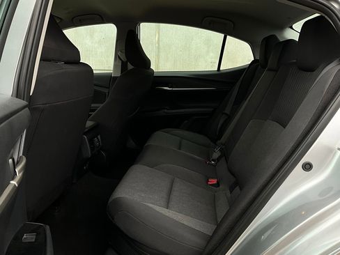 Used 2025 Toyota Camry LE image 11