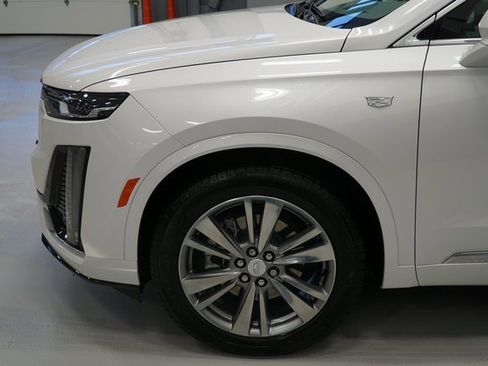 New 2025 Cadillac XT6 Premium Luxury image 11