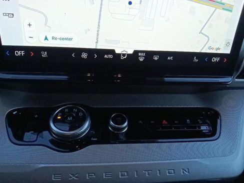 New 2026 Ford Expedition Active image 24