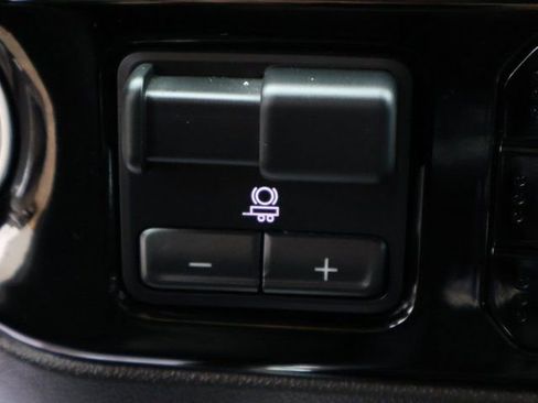 Used 2024 GMC Sierra 1500 SLT w/ SLT Premium Plus Package image 36