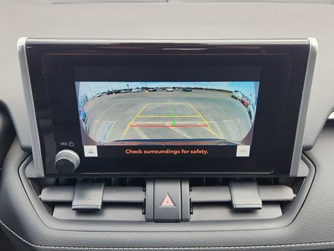 Used 2024 Toyota RAV4 LE image 21