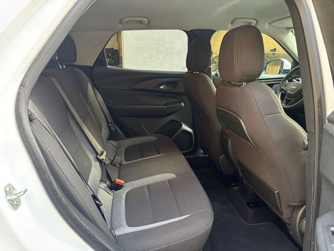 Used 2025 Chevrolet TrailBlazer LT image 36
