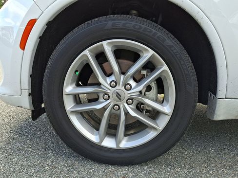 Used 2024 Dodge Durango GT image 27