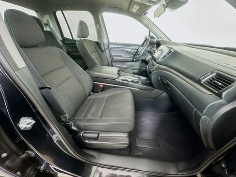 Used 2025 Honda Ridgeline Sport image 7