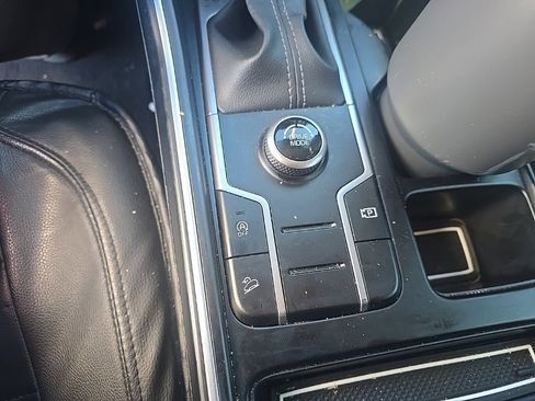 Certified 2023 Kia Sorento LX image 19