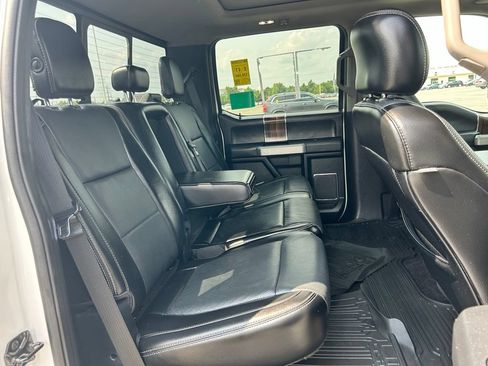 Used 2017 Ford F150 Lariat w/ Equipment Group 502A Luxury AWD/4WD image 15